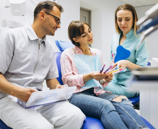 Co robi asystentka stomatologiczna? Wyjaśniamy!
