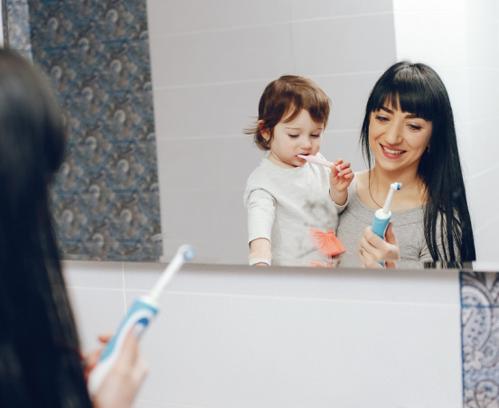 Jak zachęcić dziecko do mycia zębów? 8 najważniejszych wskazówek!