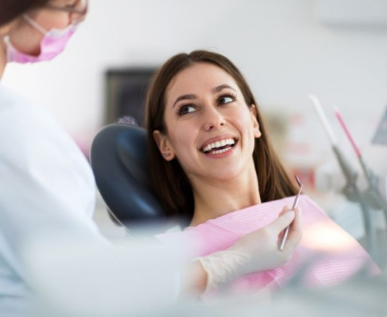 Higienizacja zębów – co to jest i jaki daje efekt?