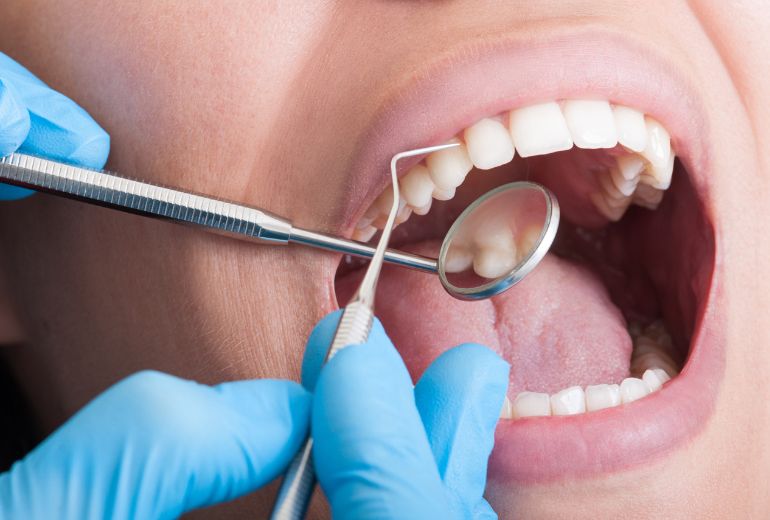 Periodontolog